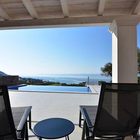 Villa Katarina - Infinity Pool With Amazing View بول المظهر الخارجي الصورة