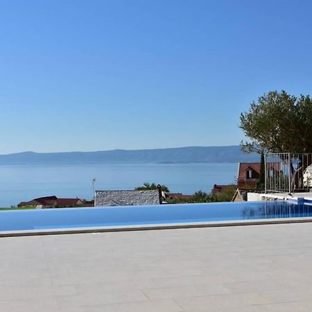 Villa Katarina - Infinity Pool With Amazing View بول المظهر الخارجي الصورة