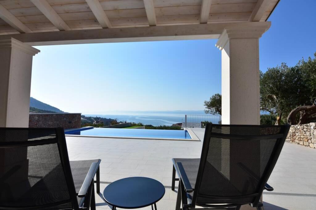 Villa Katarina - Infinity Pool With Amazing View بول المظهر الخارجي الصورة